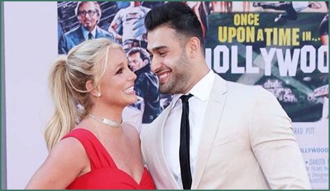 Britney Spears Sings While Driving Around After Begging For Her Freedom In Conservatorship Hearing